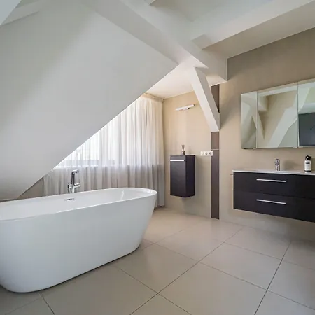 Zoya Luxury Budapest